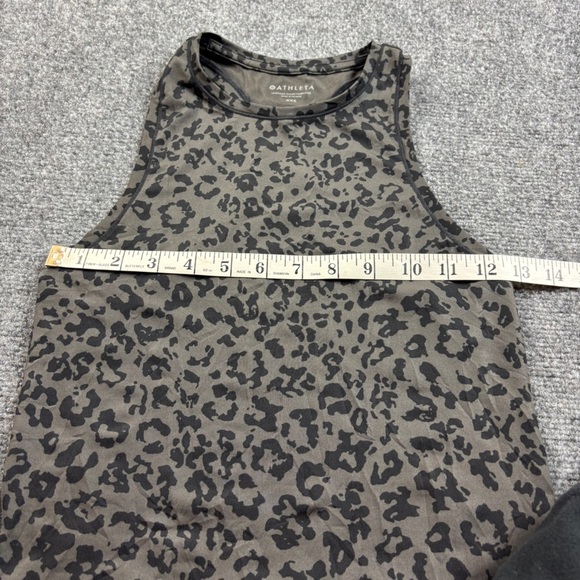 ATHLETA Women’s Shanti Leopard Print Racerback Cropped Black/Grey size: XXS - Picture 5 of 7